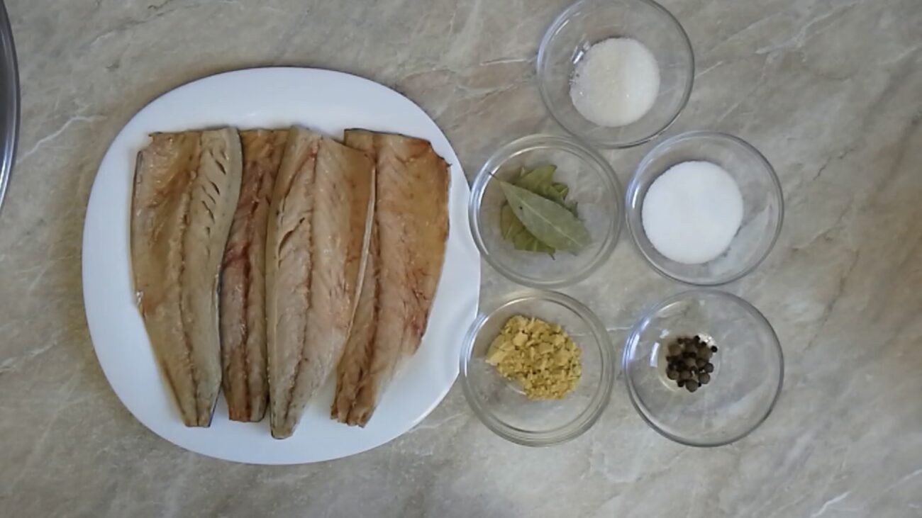 Господині розповіли, як приготувати смачний балик зі скумбрії за 2 доби Господині розповіли, як приготувати смачний балик зі скумбрії за 2 доби