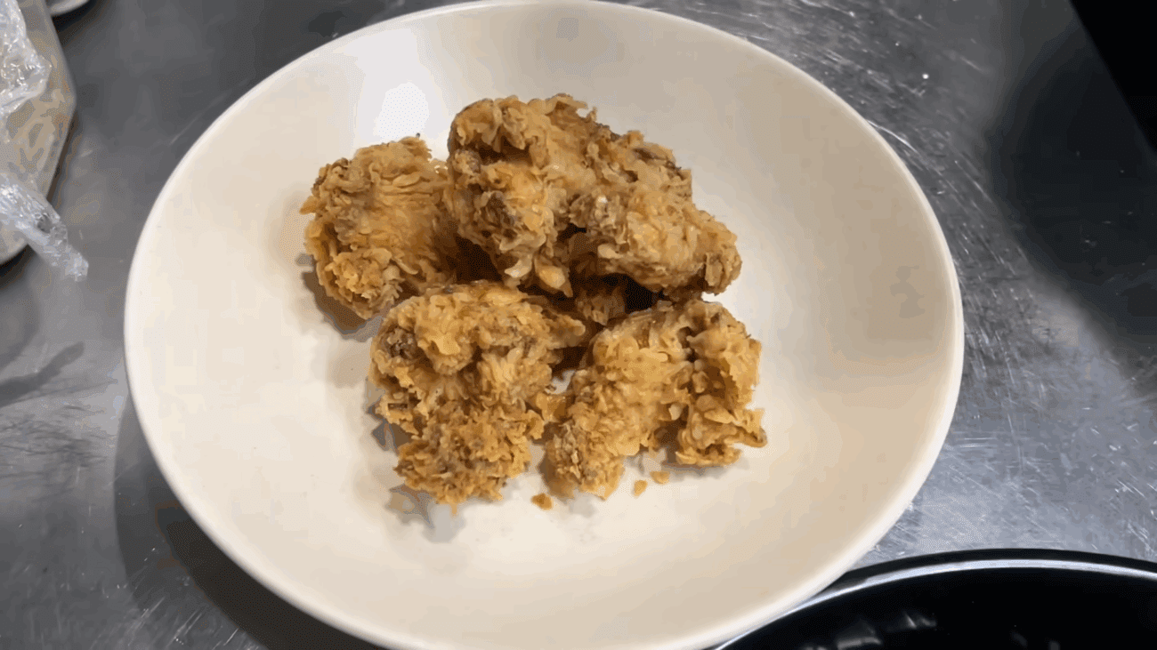 Експерти розповіли, як приготувати хрусткі курячі крильця