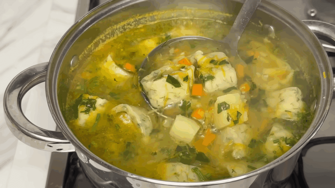 Кулінари розповіли, як врятувати пересолену страву