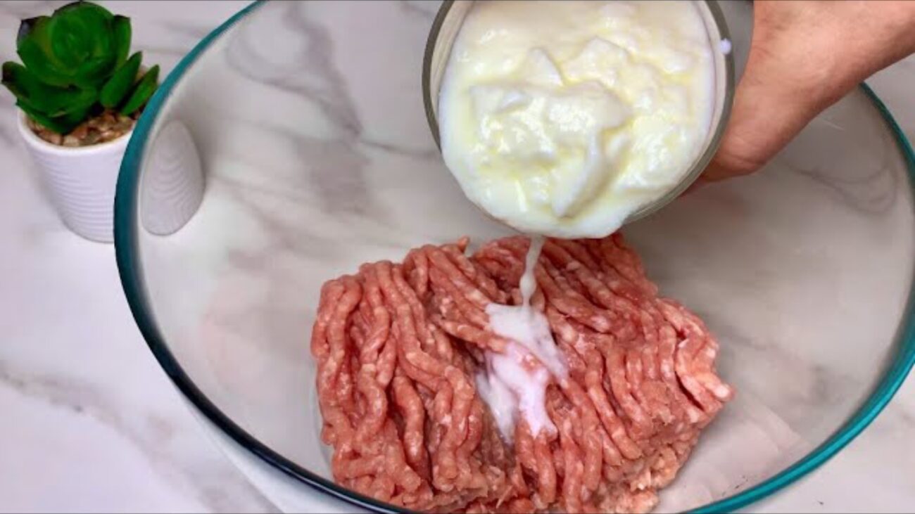 Господині розповіли, як приготувати смачну вечерю з кефіру та фаршу