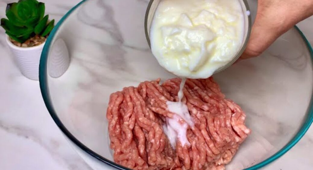 1 стакан кефіру + 1 стакан фаршу: коли не знаю, що готувати — цей рецепт виручає. Дуже смачно і за 15 хв 