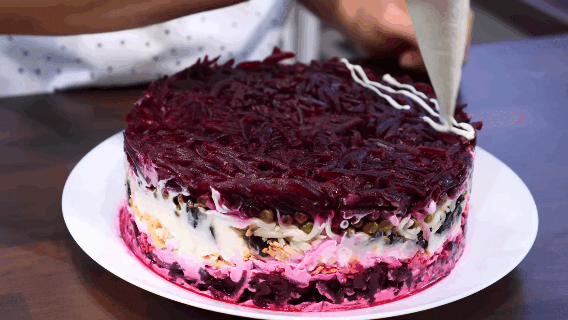 Експерти розповіли, як приготувати цікавий салат з буряка