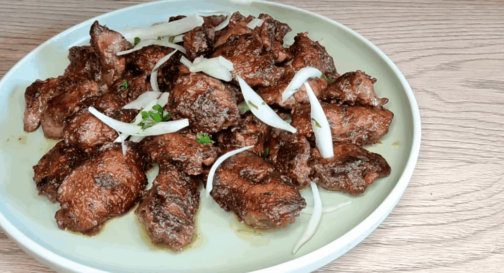 Маринувала печінку з цим “фокусом” – вийшов смак шашлику на 100%: сусіди не вірять своїм очам 