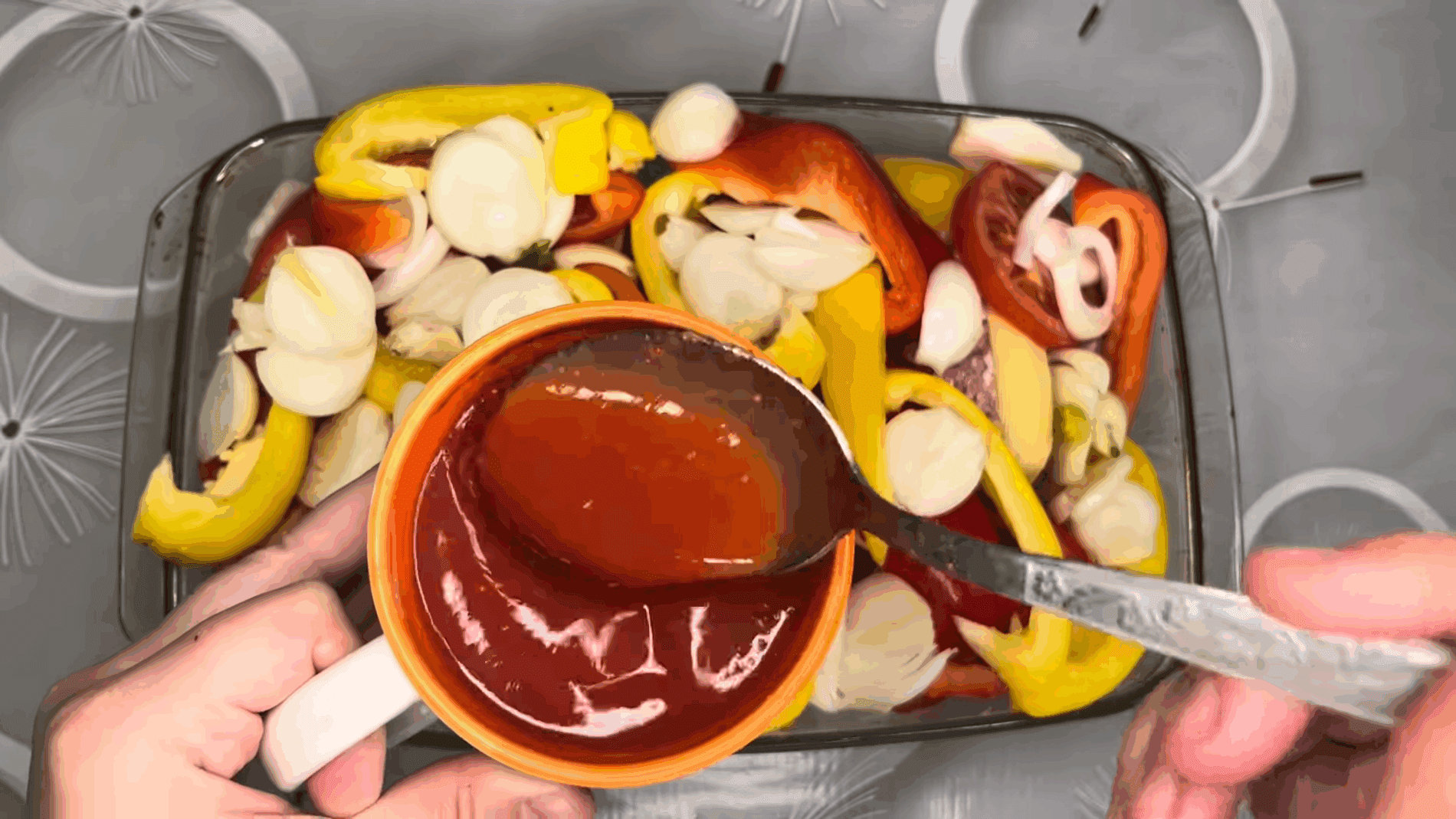 Експерти розповіли, як приготувати запечену картоплю з фаршем