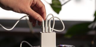 Експерти розповіли, як уберегти побутову техніку від стрибків напруги