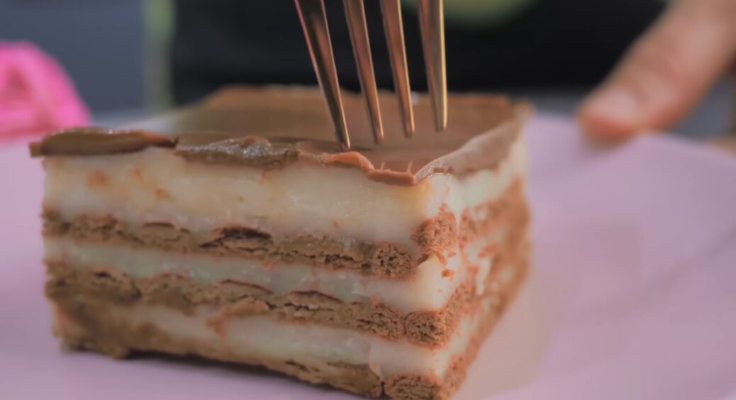“Молочний шматочок” – так називають цей десерт у нашій родині: нереальна смакота без випікання за 10 хвилин 