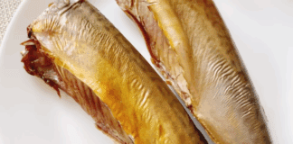 Експерти розповіли, як самостійно закоптити скумбрію