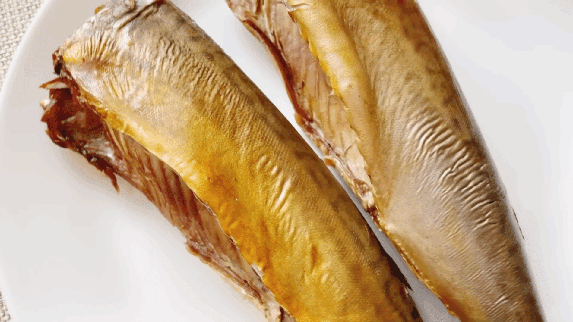 Експерти розповіли, як самостійно закоптити скумбрію