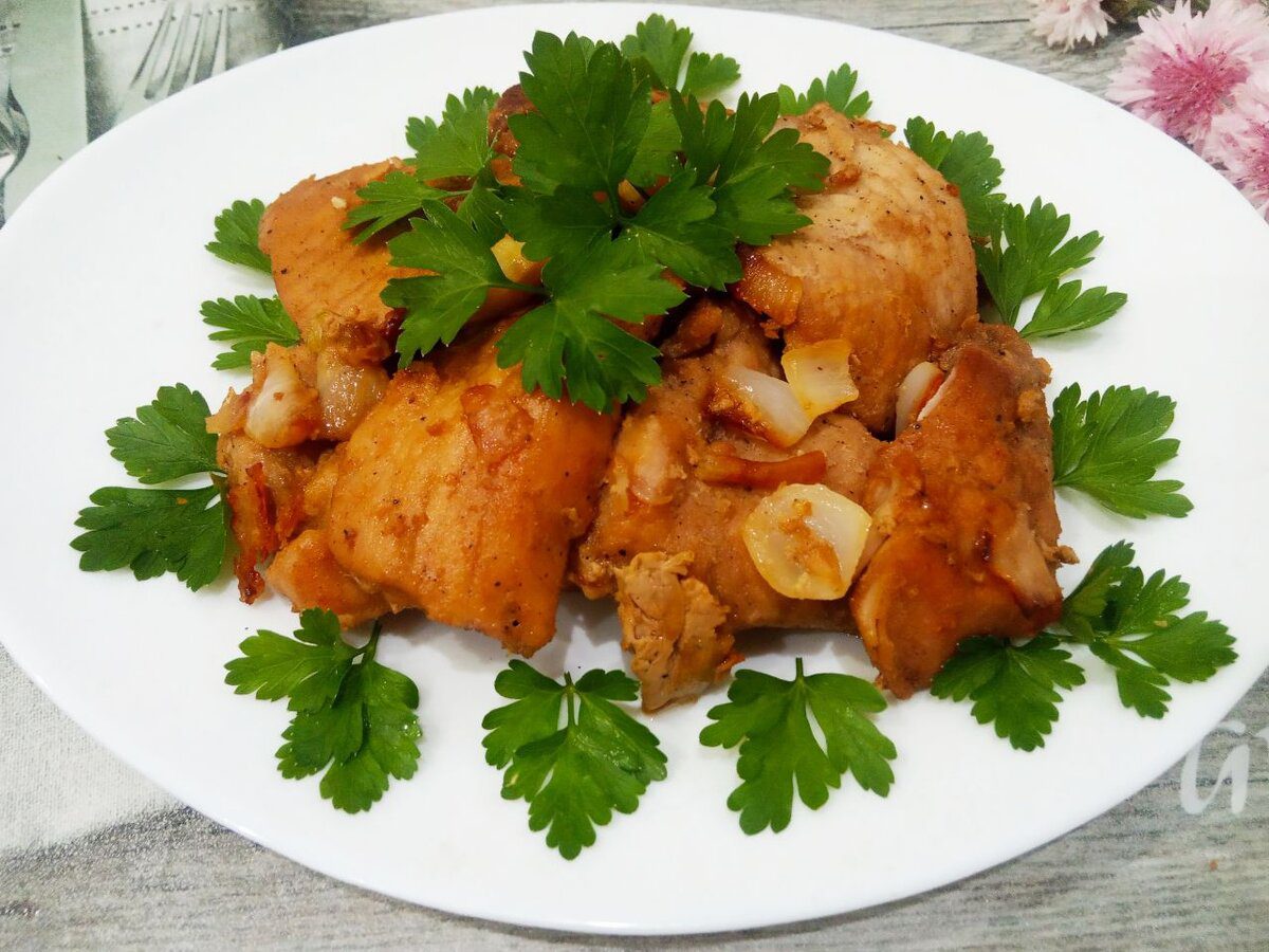 Експерти розповіли, як правильно готувати розморожене м'ясо, аби воно вийшло соковитим