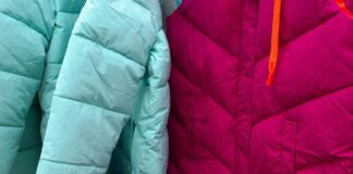 Господині розповіли, як привести до ладу пуховик без прання