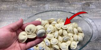 Кухарі розповіли, як приготувати домашні пельмені з ідеальним тістом	