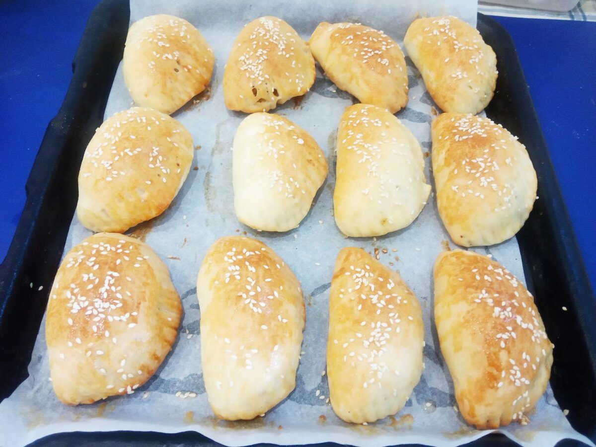 Кулінари розповіли, як приготувати смачні та пишні пиріжки без додавання дріжджів у тісто