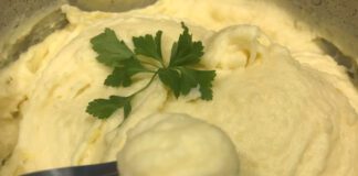 Кулінари розповіли, що додати до картоплі, щоб пюре довго залишалося ніжним