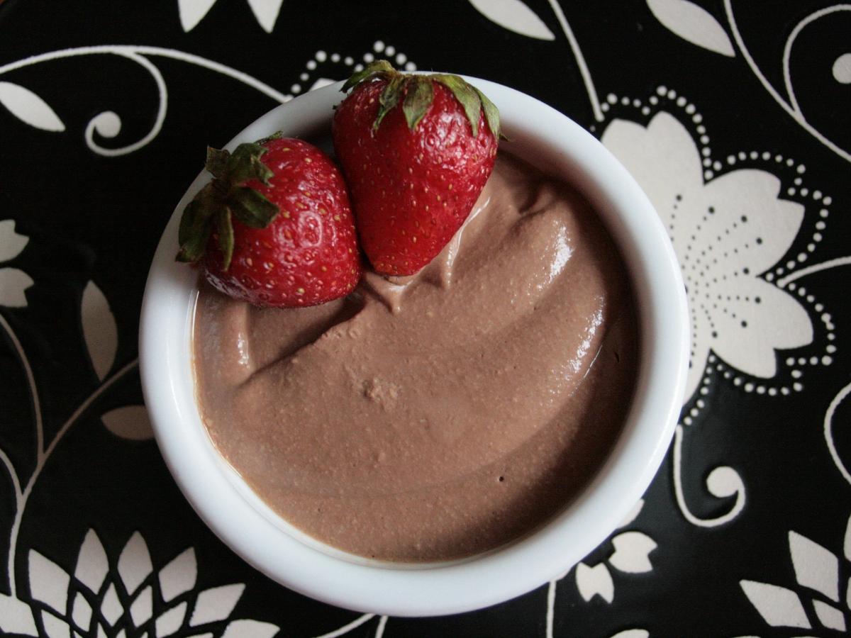 Кулінари поділились рецептом швидкого та надзвичайно смачного десерту з доступних продуктів