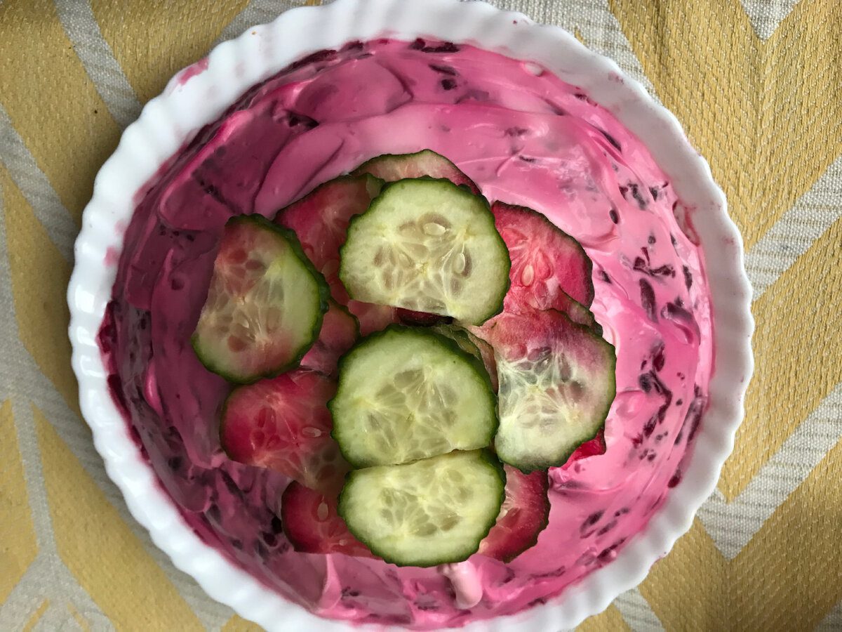 Експерти розповіли, що додати в салат Оселедець під шубою, аби він довше залишався свіжим