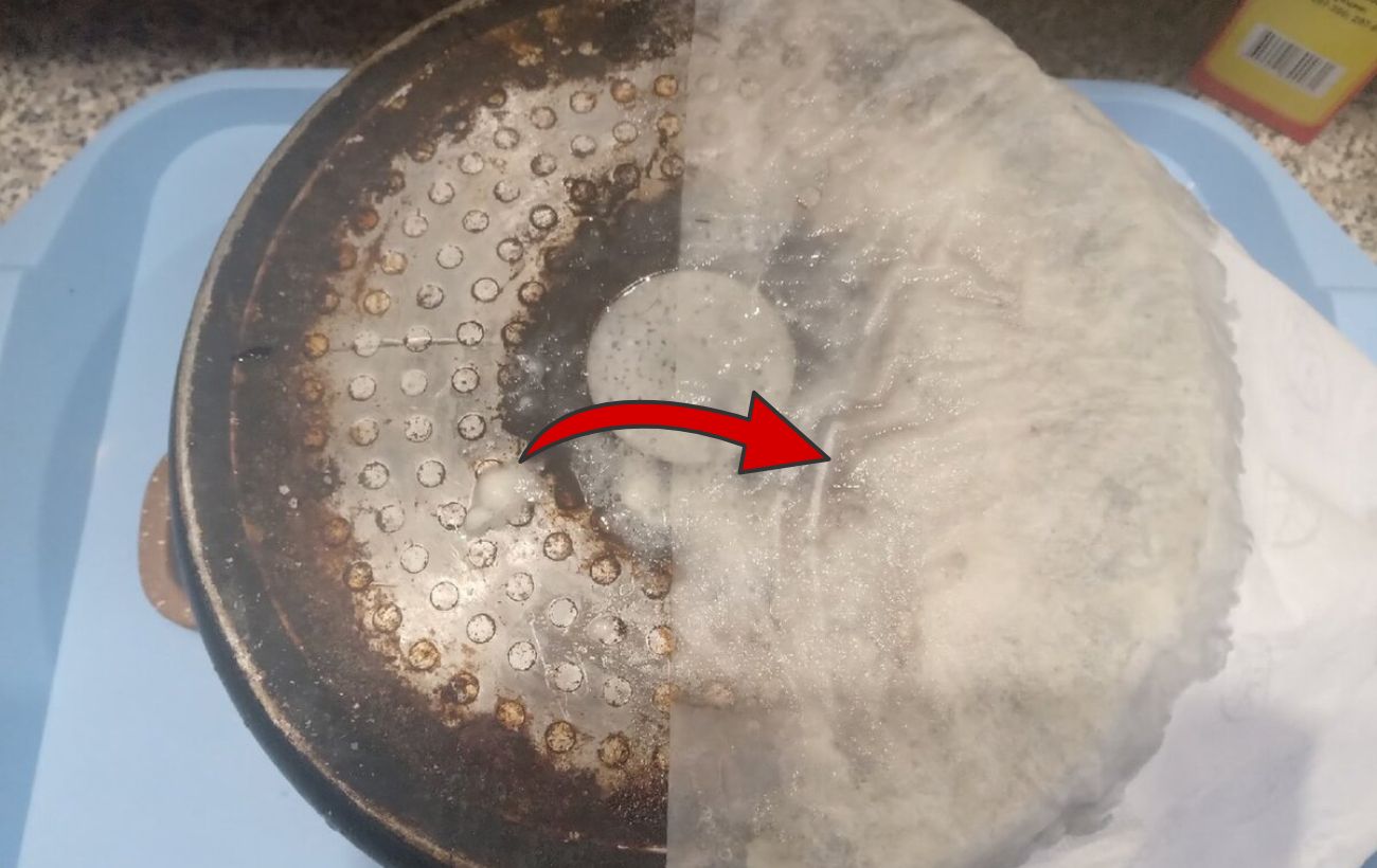 Як очистити пригорілий шар від їжі на каструлі