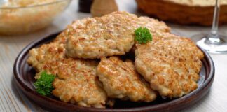 Кулінари розповіли, як приготувати соковиті рублені курячі котлети за 30 хвилин