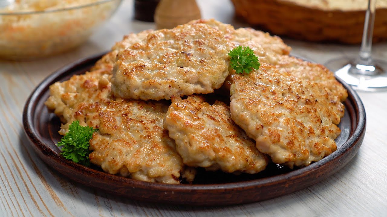 Кулінари розповіли, як приготувати соковиті рублені курячі котлети за 30 хвилин
