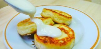 Кулінари поділилися дуже простим рецептом ідеальних сирників у духовці