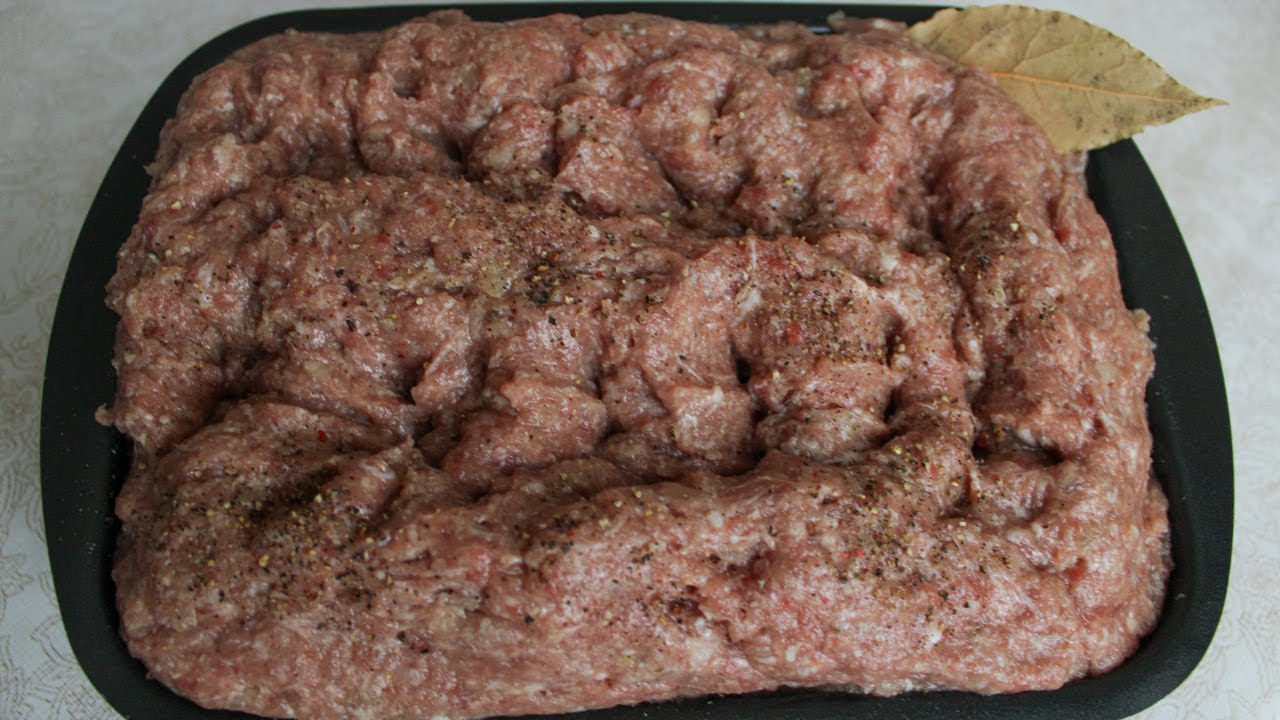 Кулінари розповіли, що додати у фарш для пельменів, щоб вони вийшли соковитими