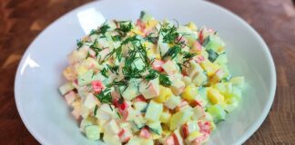 Кухарі підкресли смачний та більш свіжий рецепт крабового салату 