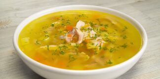 Кулінари назвали продукт, який не можна додавати у суп 