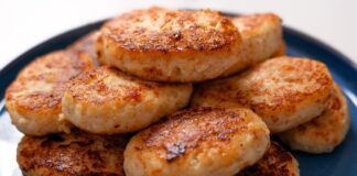 Кулінари розповіли, як приготувати рибні котлети з філе скумбрії та варених яєць