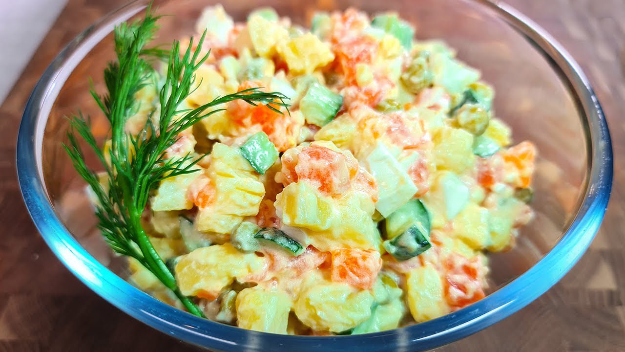Кулінари поділилися простим рецептом дуже смачного Рибного Олів'є