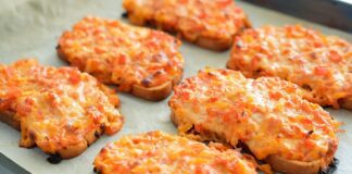 Кулінари поділилися рецептом неймовірно смачних картопляних гарячих бутербродів