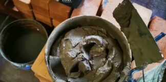 Господарі розповіли, як власноруч зробити термостійку суміш для кладки печі