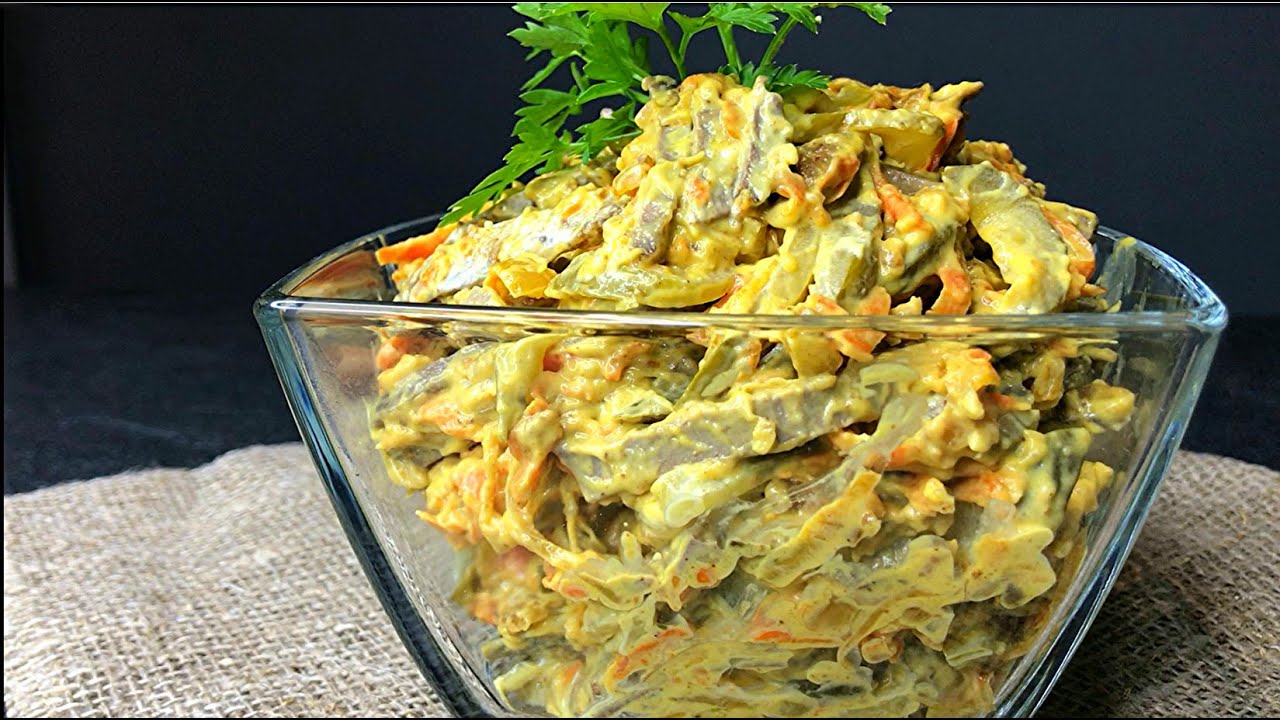 Кулінари розповіли, як приготувати забутий, але дуже смачний салат із 90-х