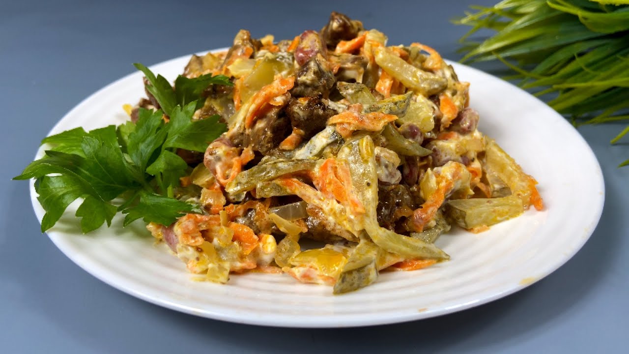 Кулінари розповіли, як приготувати забутий, але дуже смачний салат із 90-х