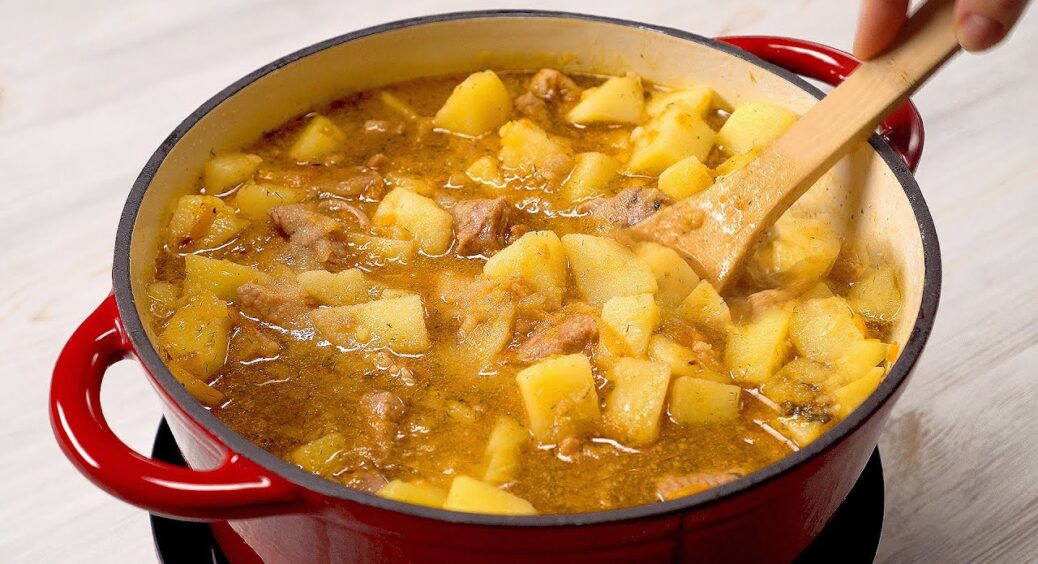 Ця бульба залишиться смачною 1, 2 та навіть 3 січня: неймовірно святковий варіант картоплі на Новий рік 2026 