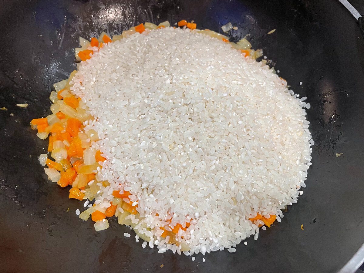Кулінари розповіли, як приготувати смачний і розсипчастий рис, аби він був схожий на ресторанний