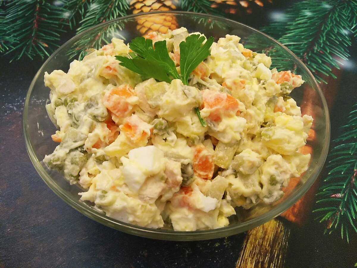 Кулінари розповіли, який секретний компонент допоможе покращити смак салату Олів'є