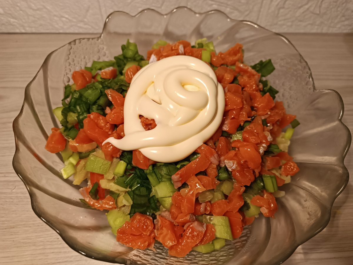 Кулінари розповіли, як приготувати салат за декілька годин до Нового року і відпочивати