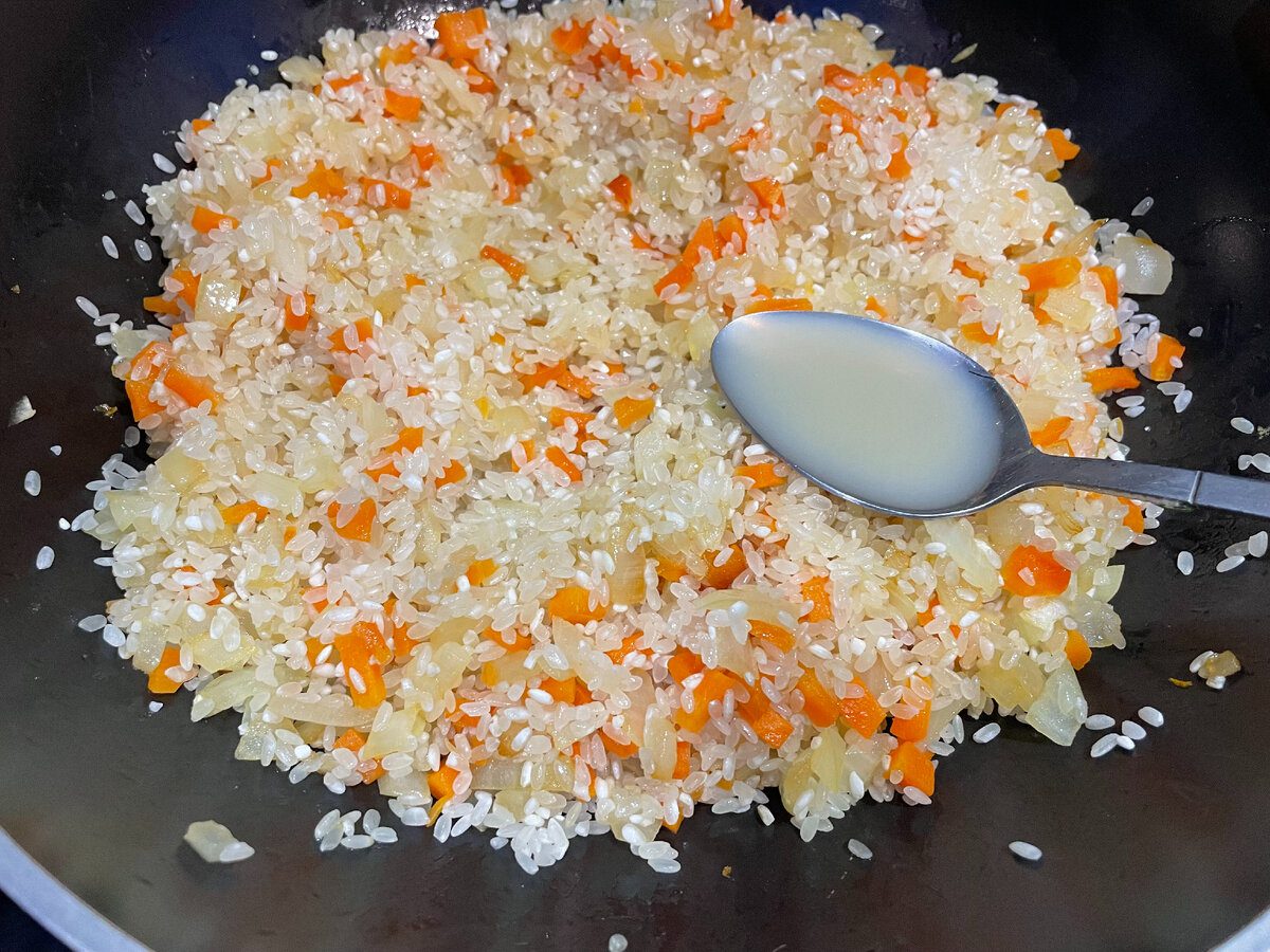 Кулінари розповіли, як приготувати смачний і розсипчастий рис, аби він був схожий на ресторанний