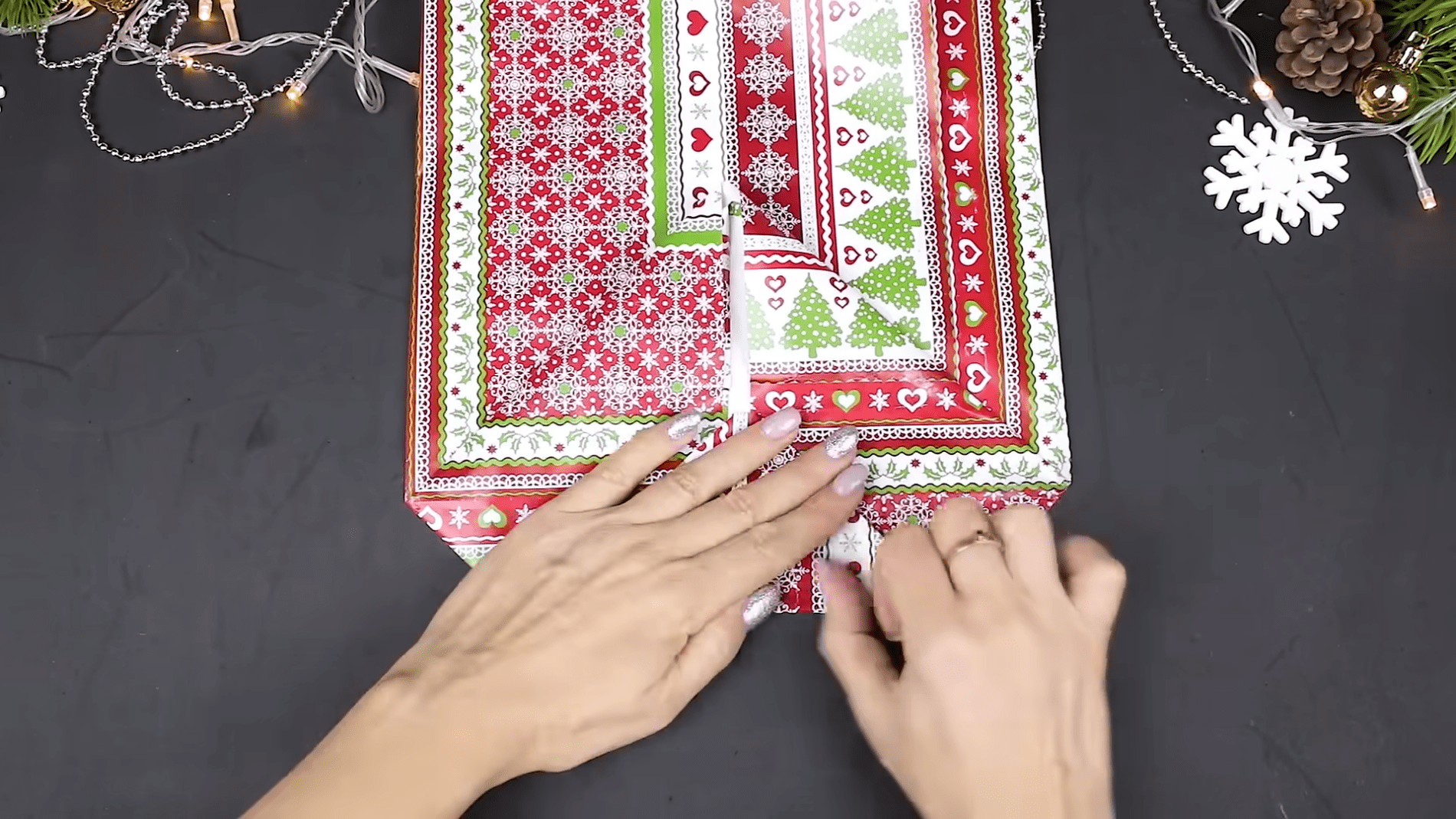 Експерти розповіли, як легко та красиво упакувати подарунки до свят