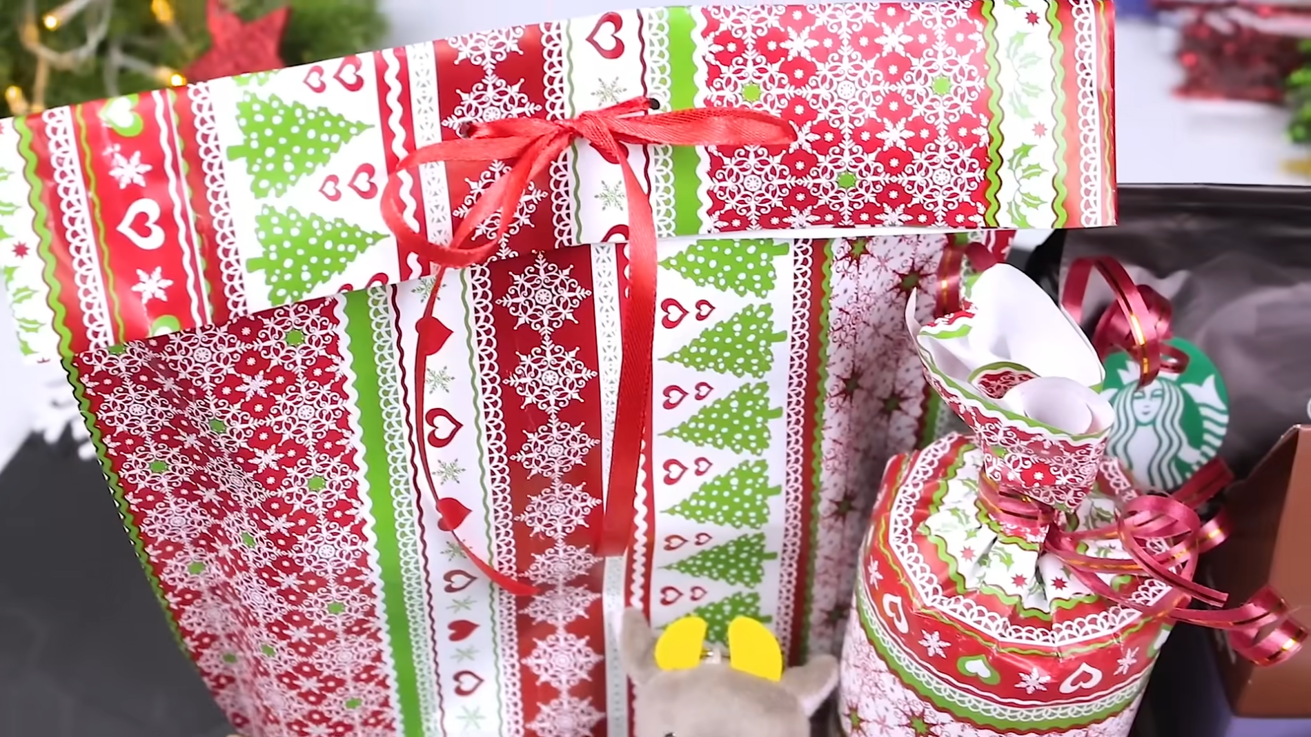 Експерти розповіли, як легко та красиво упакувати подарунки до свят