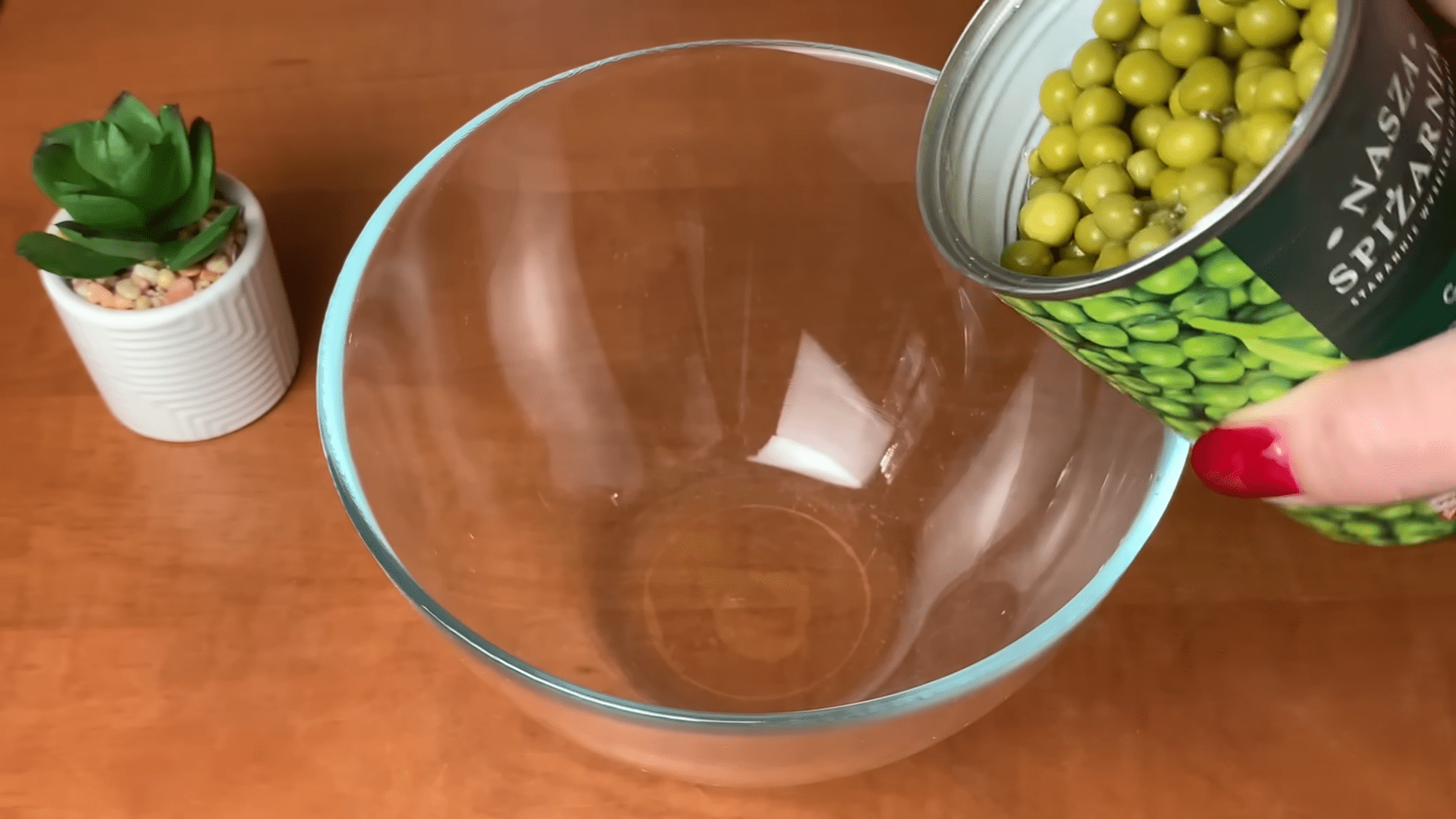 Кухарі розповіли, як приготувати цікавий салат з пекінської капусти 