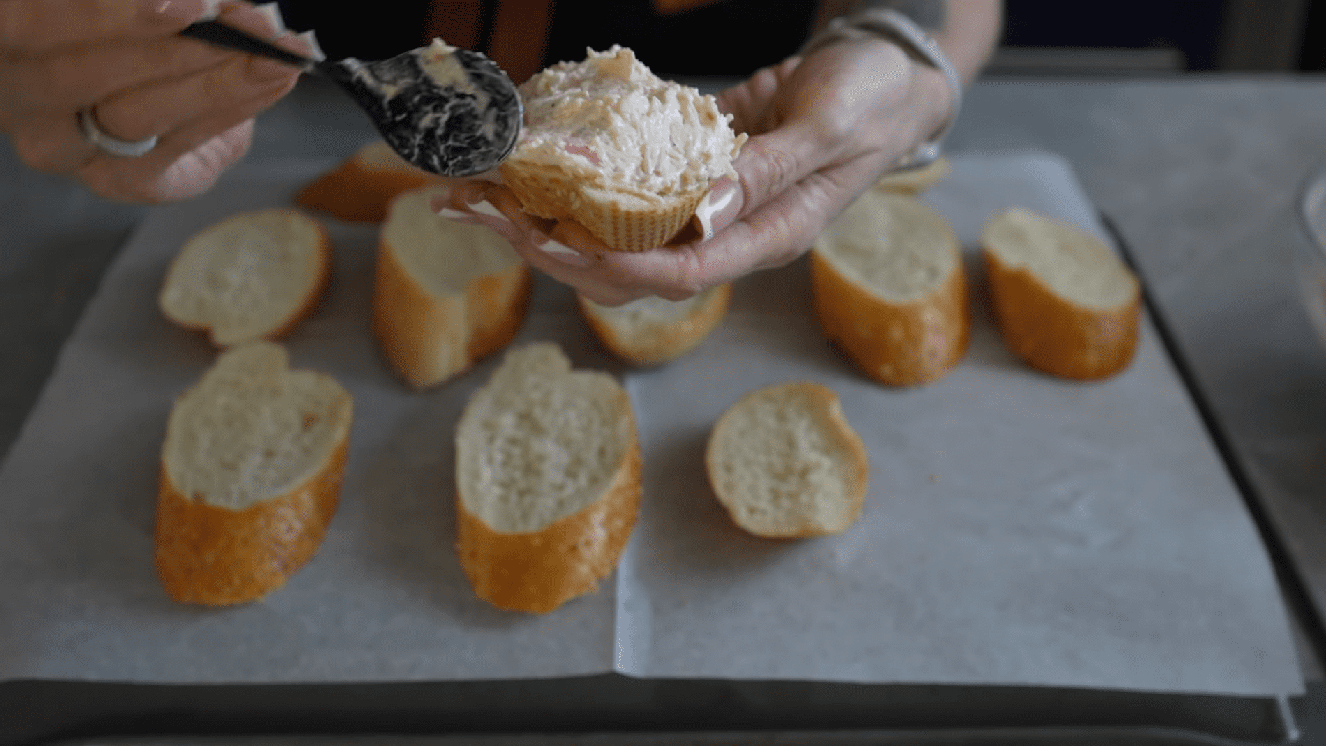 Експерти розповіли, як приготувати смачні брускети до свята