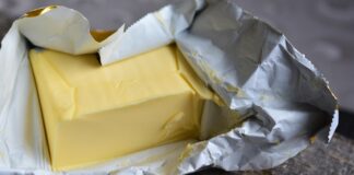 Господині розповіли, як перевірити вершкове масло на якість