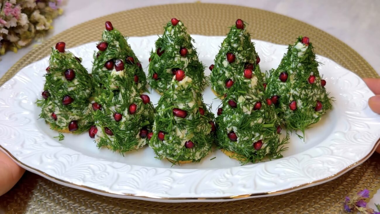 Господині розповіли, як приготувати смачну закуску на новорічний стіл 