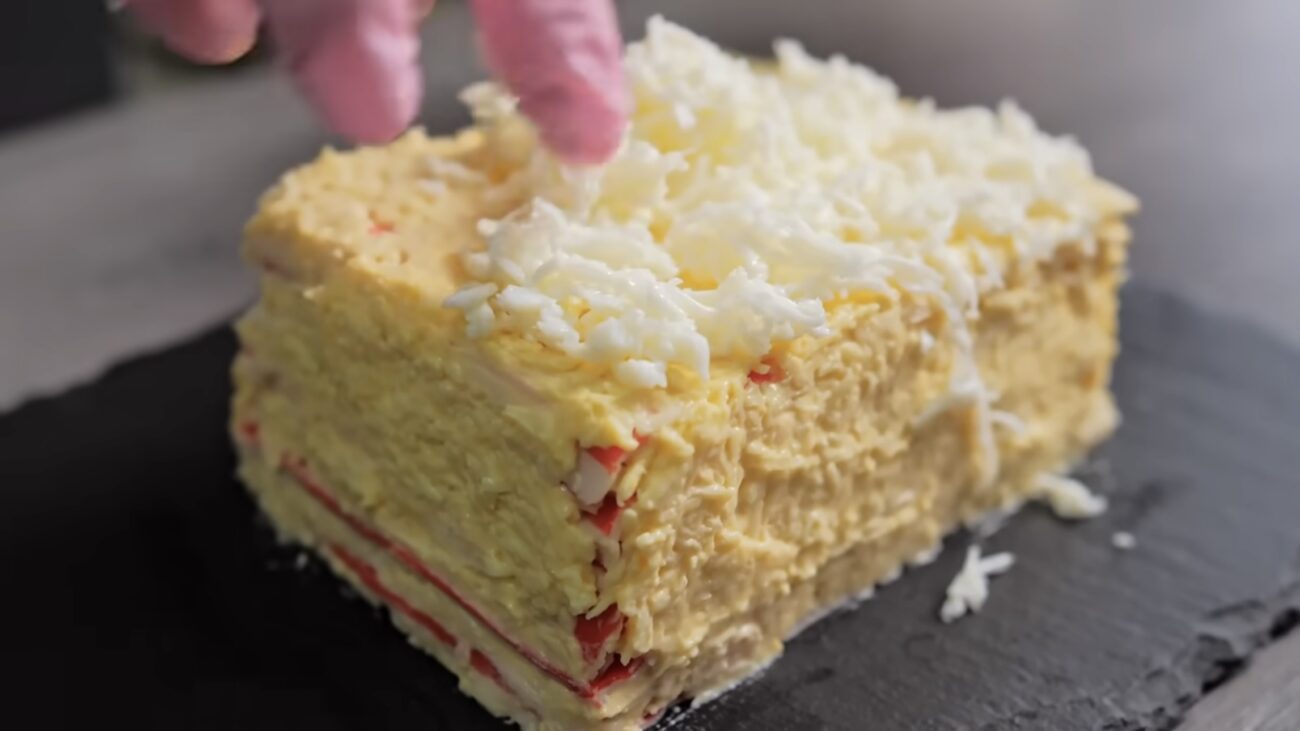 Господині розповіли, як приготувати смачну закуску з крабових паличок і яєць Господині розповіли, як приготувати смачну закуску з крабових паличок і яєць