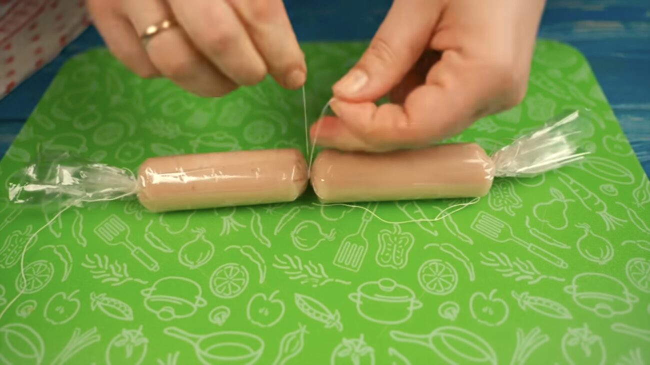 Господині розповіли, як приготувати смачні сосиски в домашніх умовах Господині розповіли, як приготувати смачні сосиски в домашніх умовах