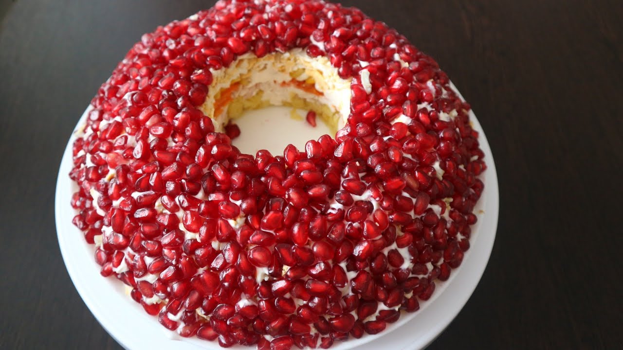 Господині розповіли рецепт креативного салату на святковий стіл 