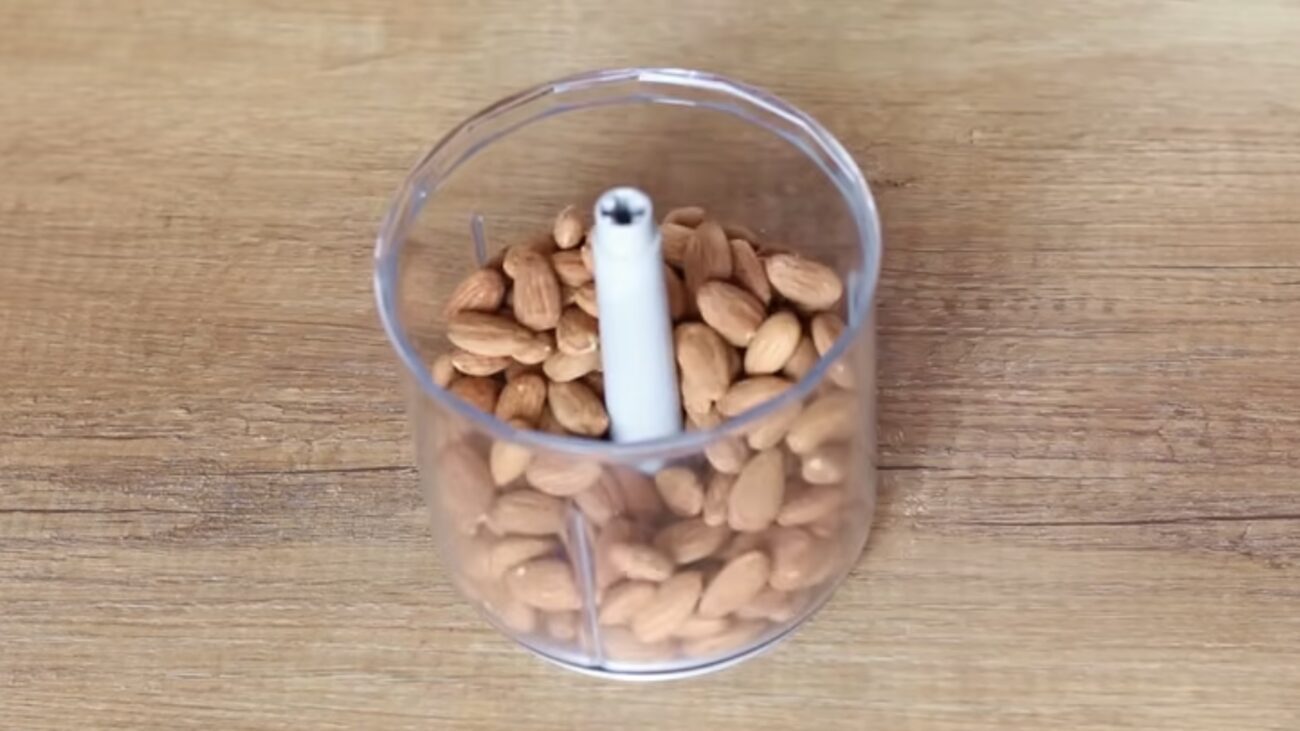 Господині розповіли рецепт різдвяного печива без борошна і масла 