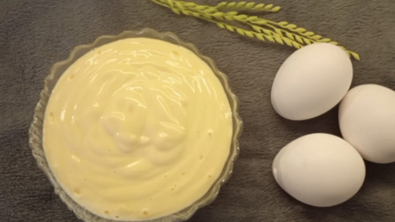 Господині розповіли, як приготувати корисний майонез без сирих яєць 