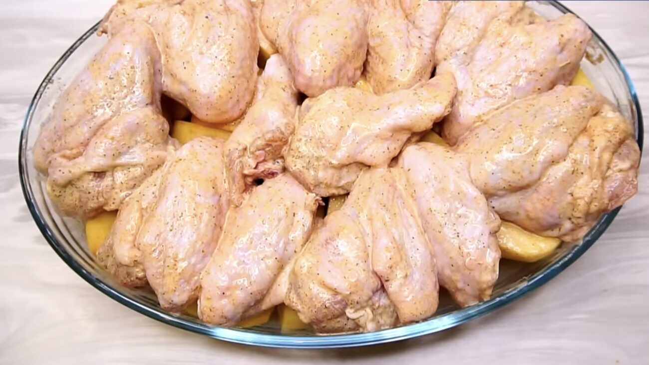 Господині розповіли, як приготувати смачну вечерю у духовці за 200 гривень 