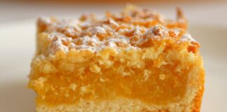 Господині розповіли, як приготувати святковий пиріг без зайвого клопоту 